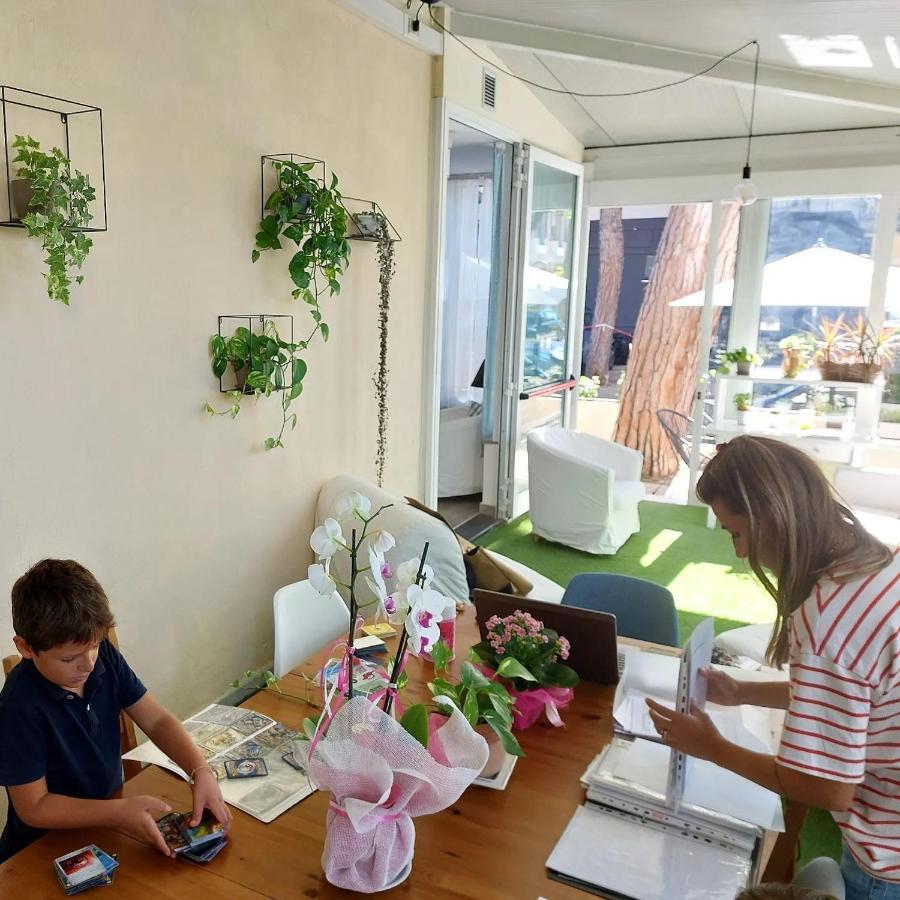 Hotel Arlecchino Riccione Dış mekan fotoğraf
