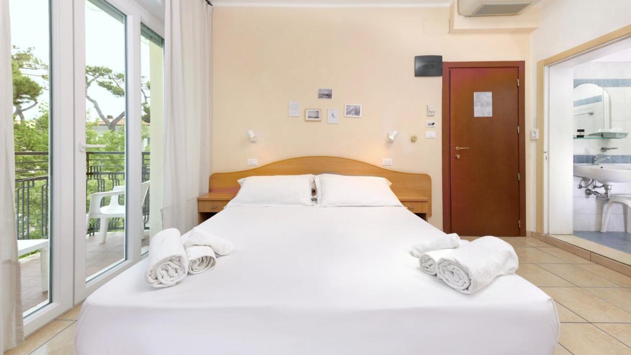 Hotel Arlecchino Riccione Dış mekan fotoğraf