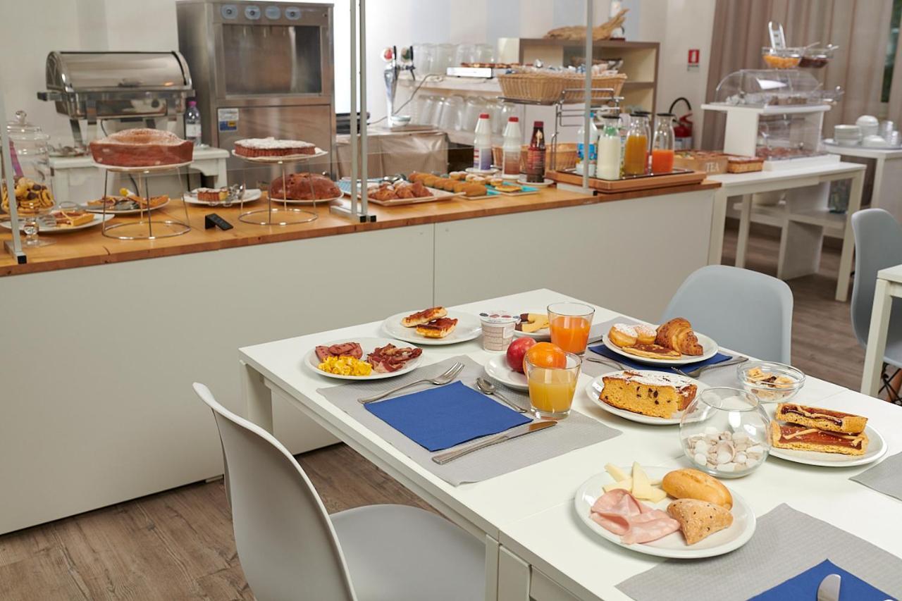 Hotel Arlecchino Riccione Dış mekan fotoğraf